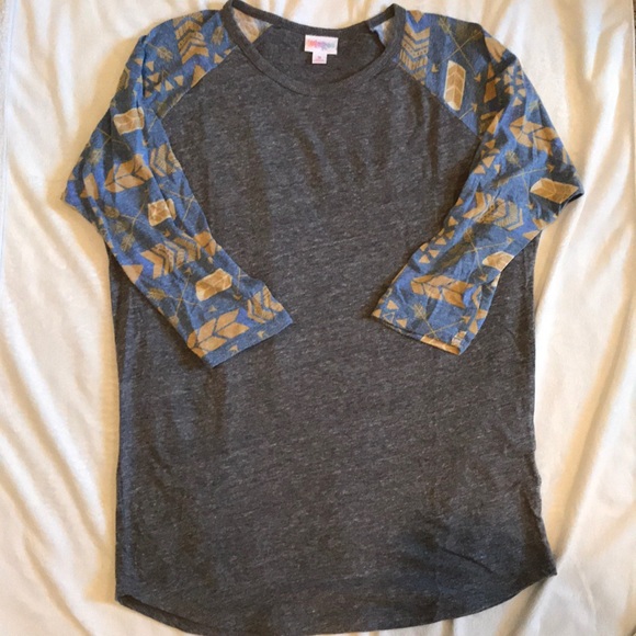 LuLaRoe Tops - Lularoe Randy tee in size medium!